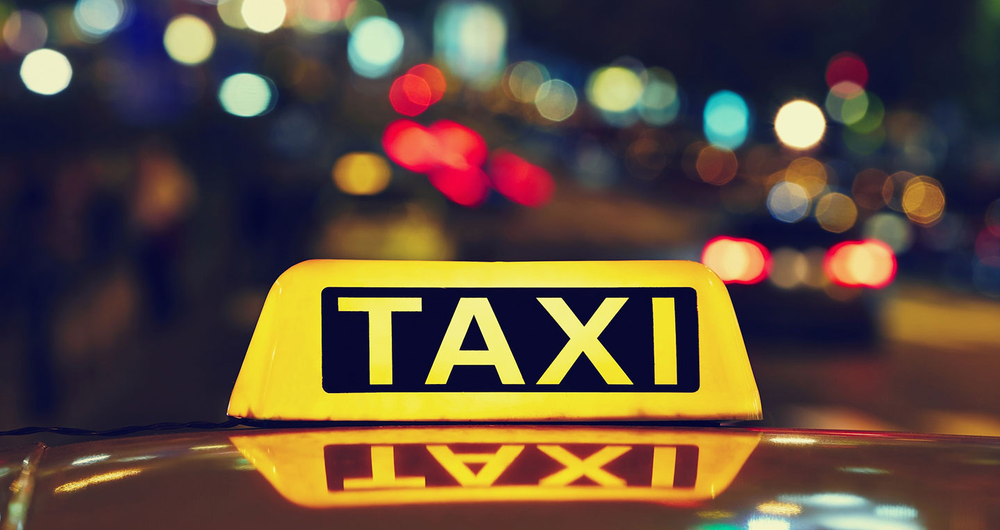 Chiêu 'né' taxi thanh lý khi mua ô tô cũ